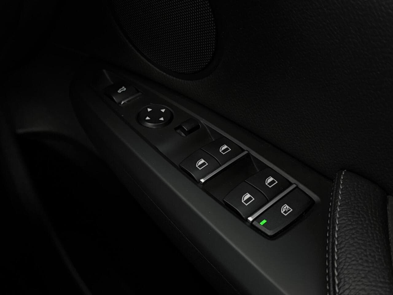 BMW X3 thumbnail Misc Controls