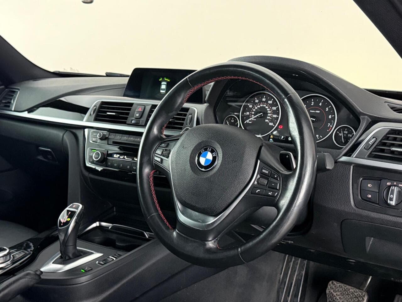 BMW 4 Series thumbnail Steering Wheel