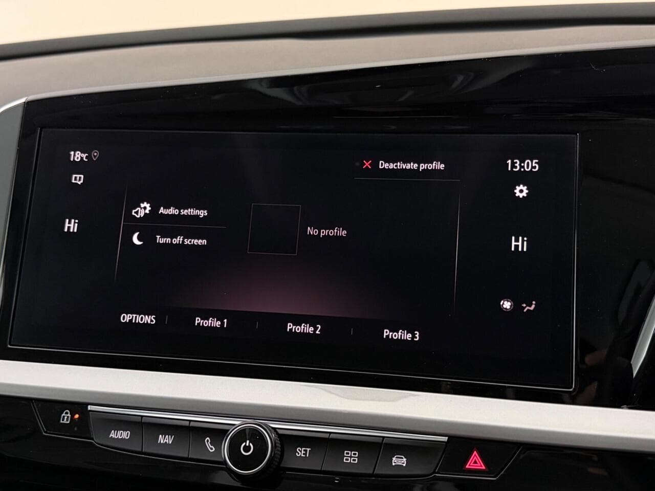 Vauxhall Grandland thumbnail Infotainment System