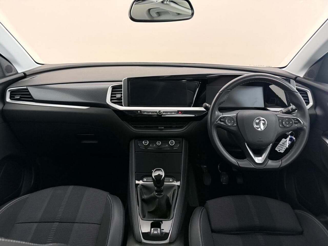 Vauxhall Grandland thumbnail Interior Front