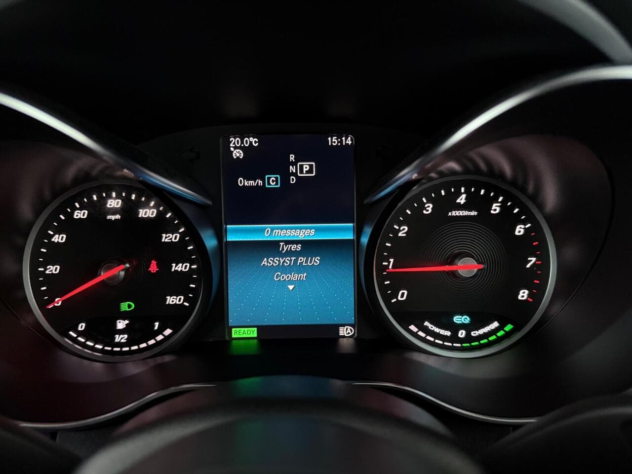 Mercedes-Benz C Class thumbnail Driver Instruments