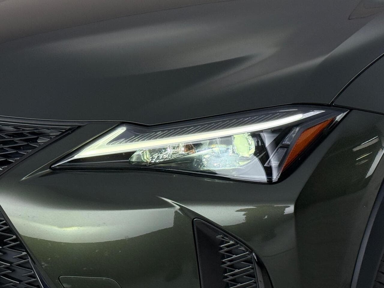 Lexus UX thumbnail Inconclusive