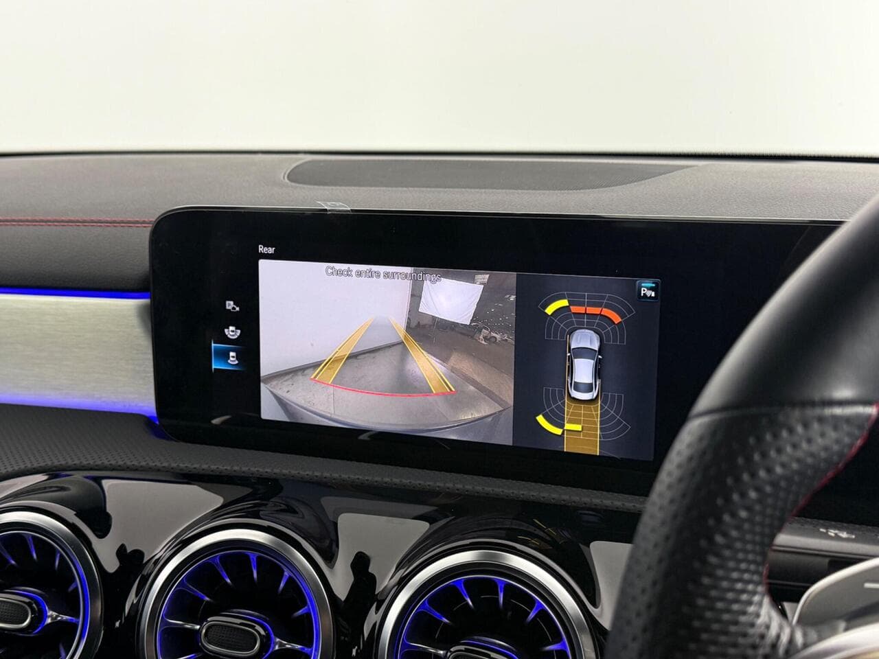 Mercedes-Benz CLA thumbnail Infotainment System