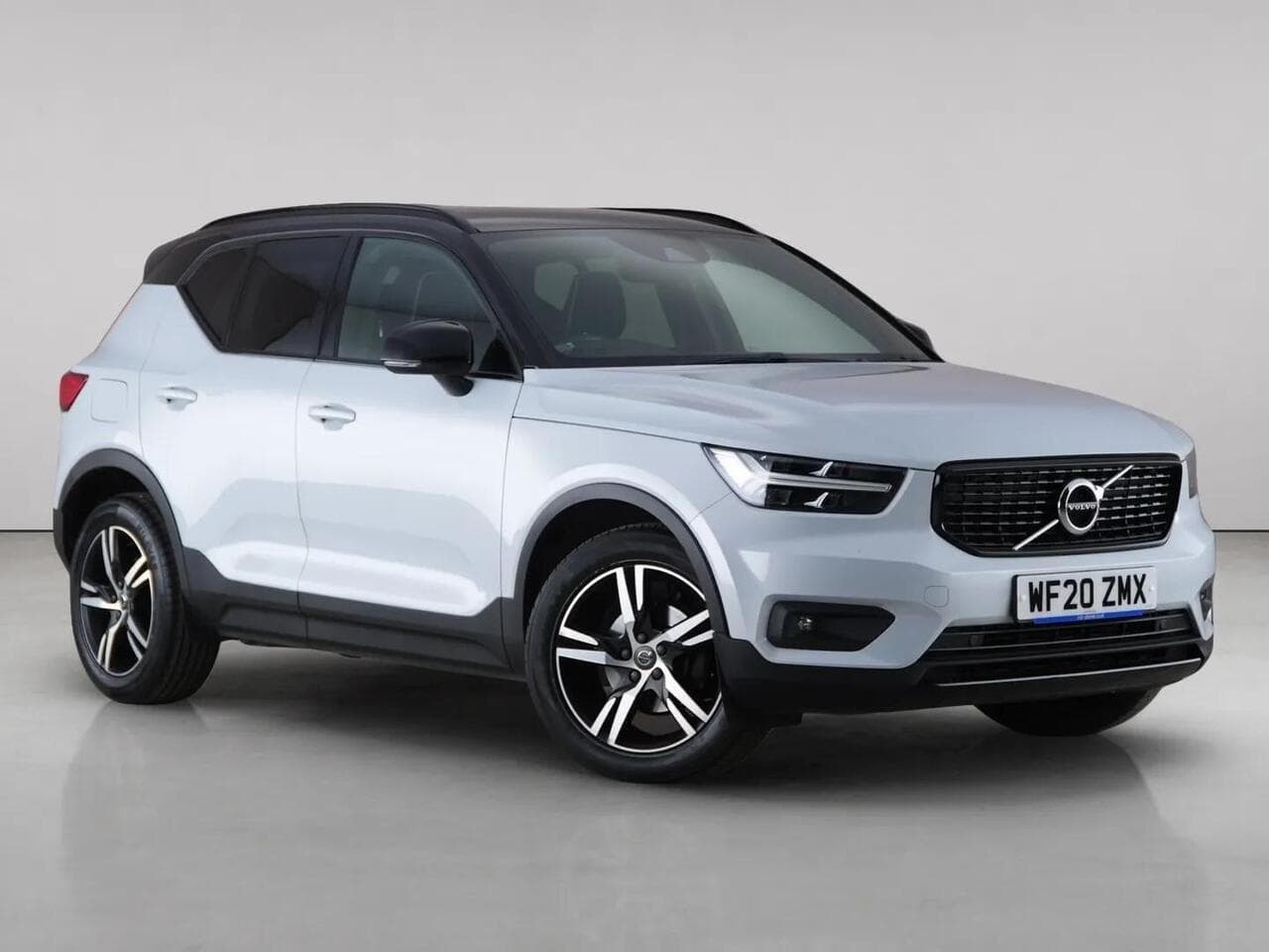 Volvo XC40 - Volvo XC40 2.0 D3 R-Design Auto Euro 6 (s/s) 5dr