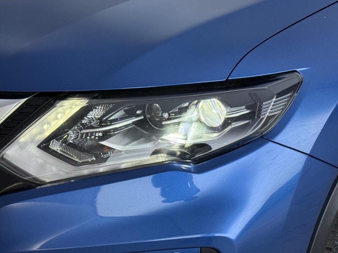 Nissan X-Trail thumbnail Lights Front