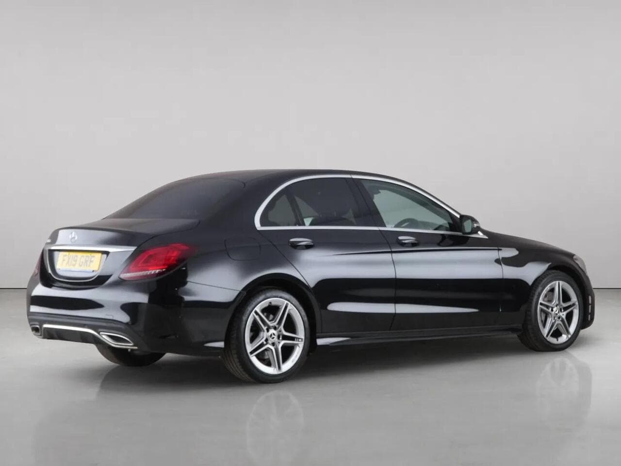 Mercedes-Benz C Class thumbnail Rear Right