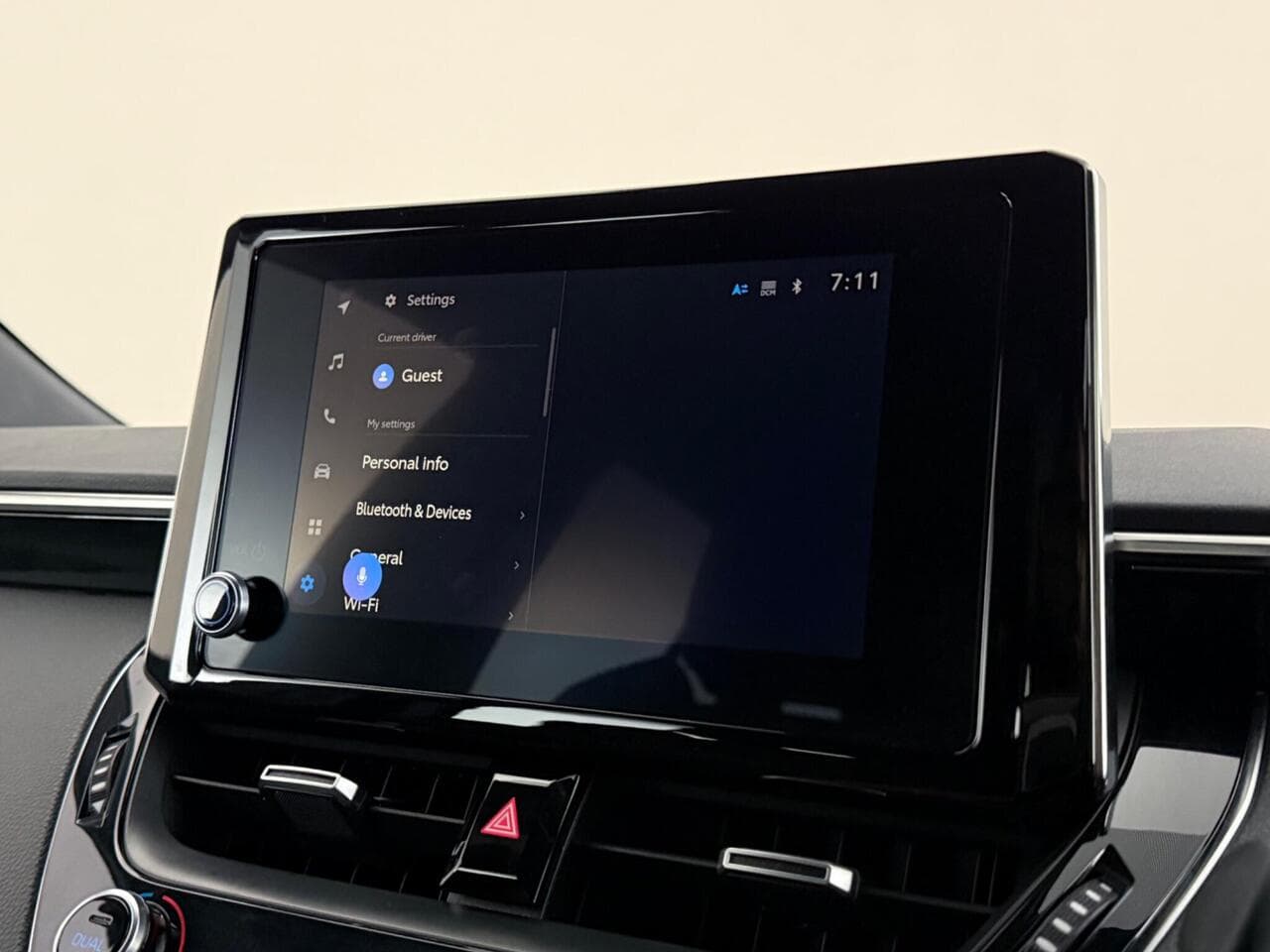 Toyota Corolla thumbnail Infotainment System