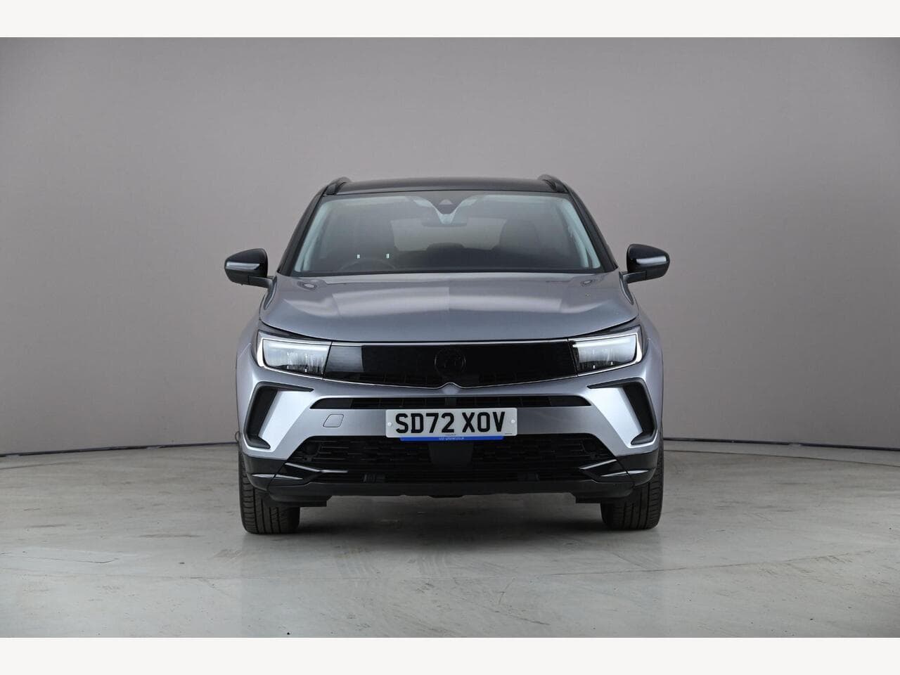 Vauxhall Grandland thumbnail Front