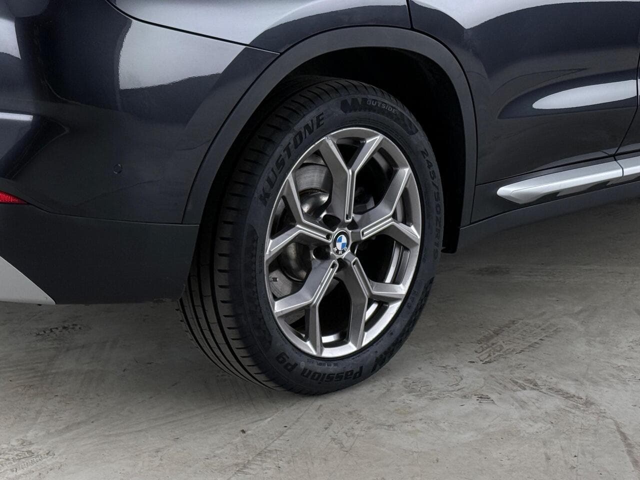BMW X3 thumbnail Wheel