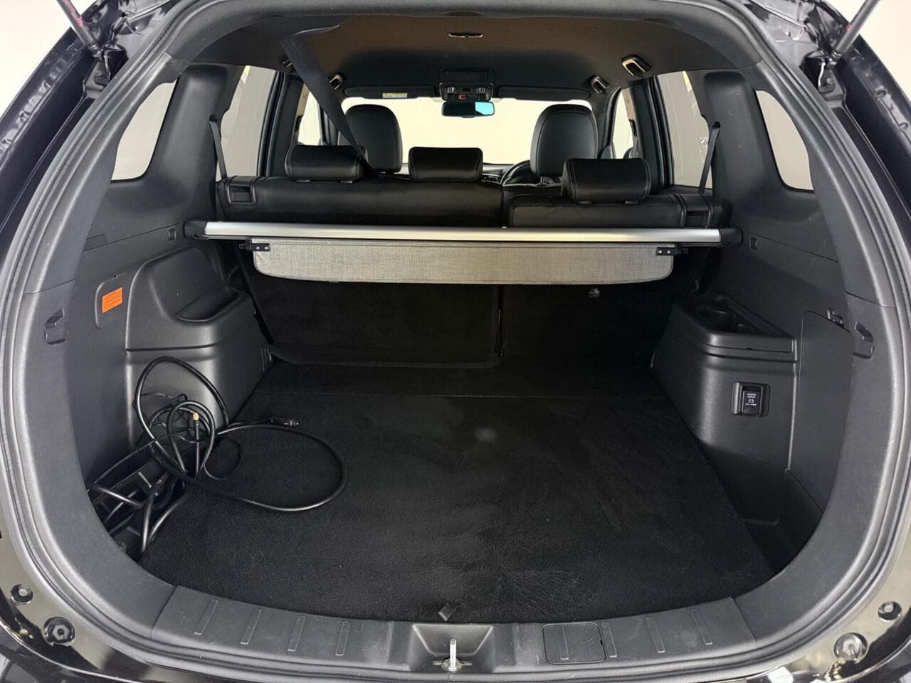Mitsubishi Outlander thumbnail Boot