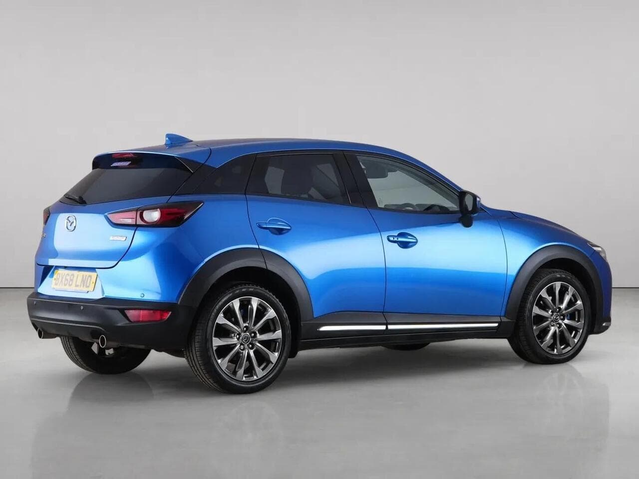 Mazda CX-3 thumbnail Side Right