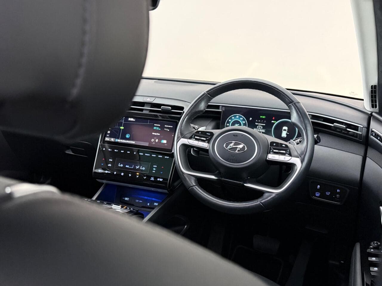 Hyundai TUCSON thumbnail Interior Front