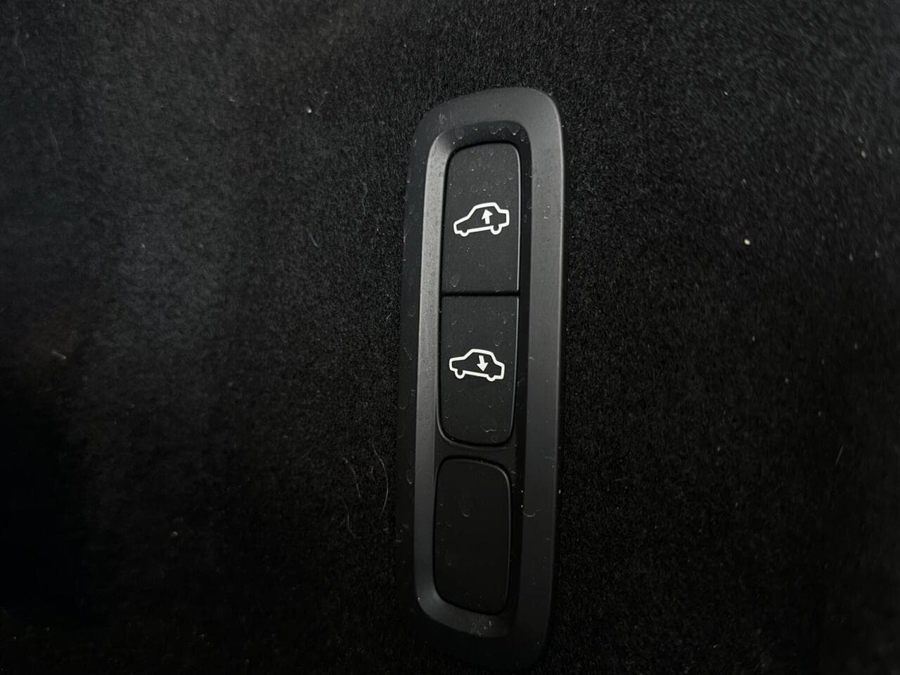 Volvo XC60 thumbnail Misc Controls