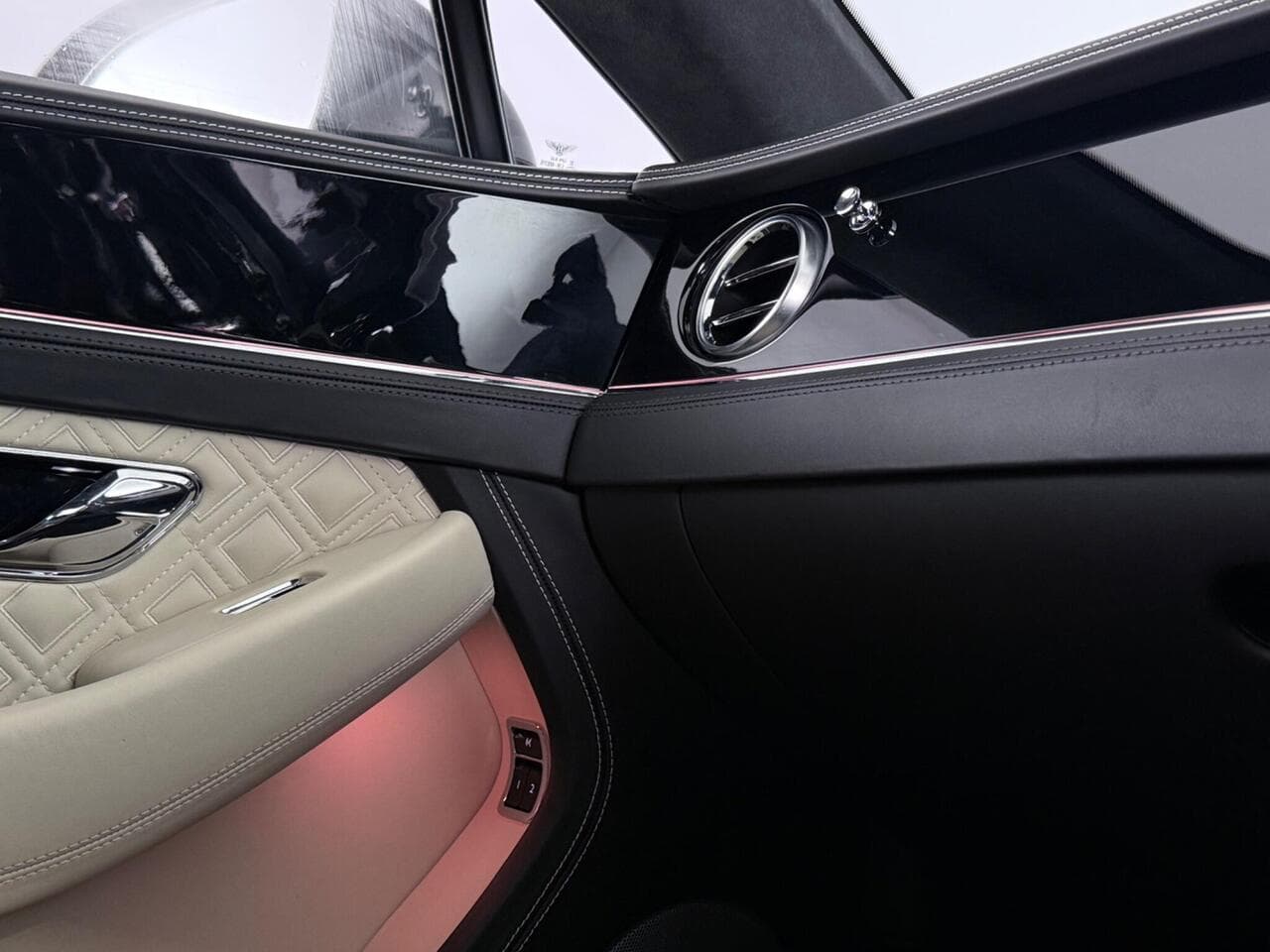 Bentley Continental thumbnail Door Interior