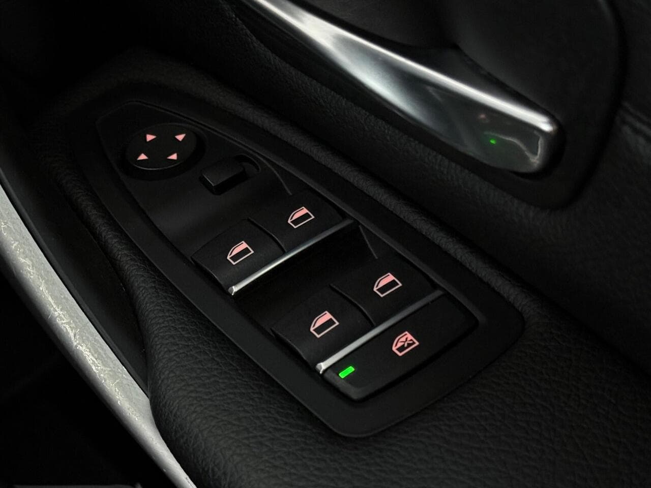 BMW 4 Series Gran Coupe thumbnail Misc Controls