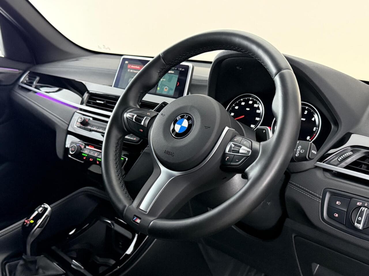 BMW X1 thumbnail Steering Wheel