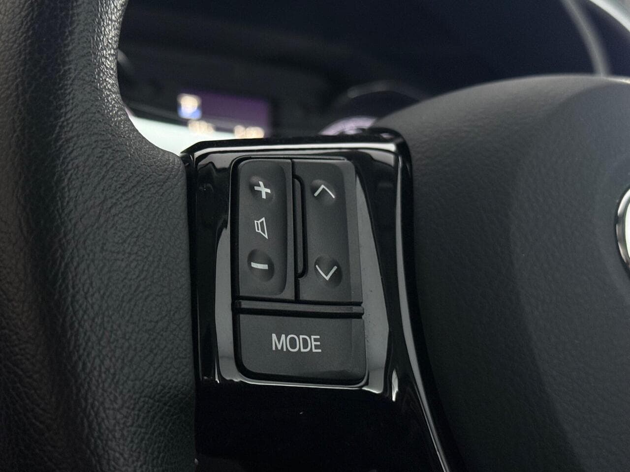 Toyota Yaris thumbnail Misc Controls