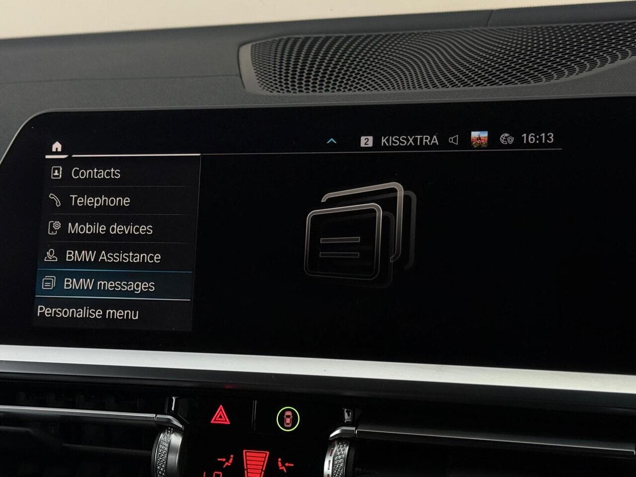 BMW 3 Series thumbnail Infotainment System