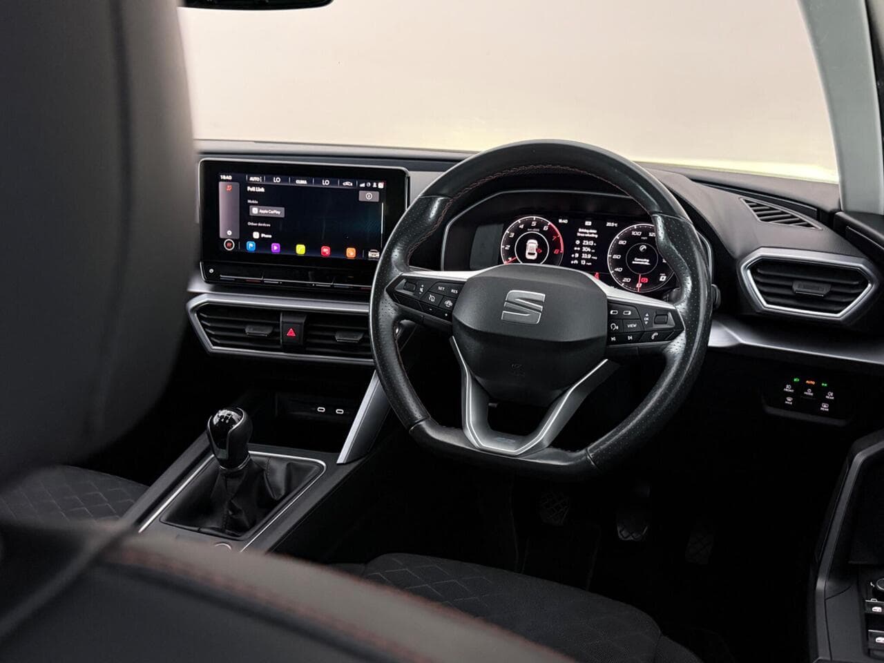 SEAT Leon thumbnail Interior Front