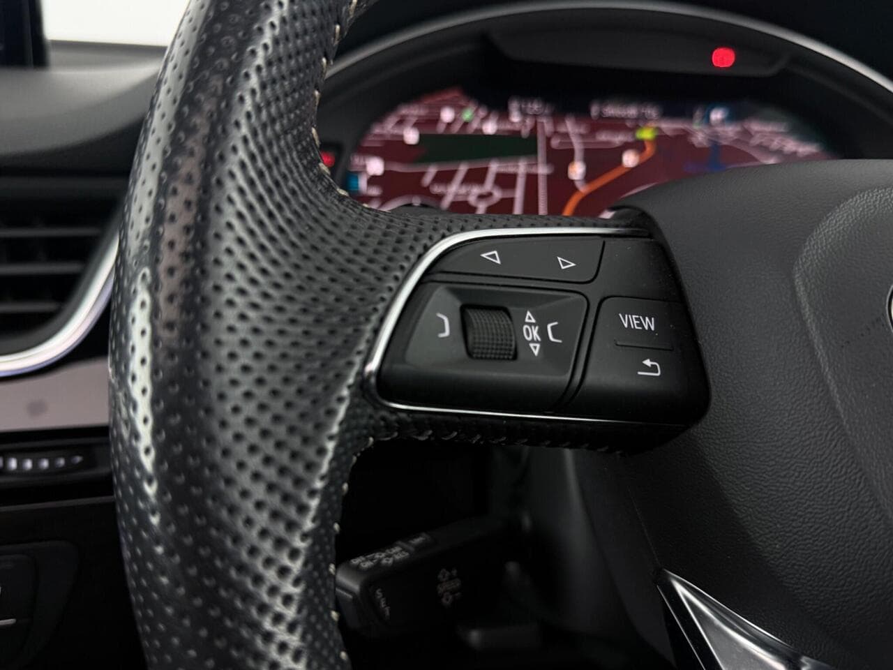 Audi Q7 thumbnail Misc Controls