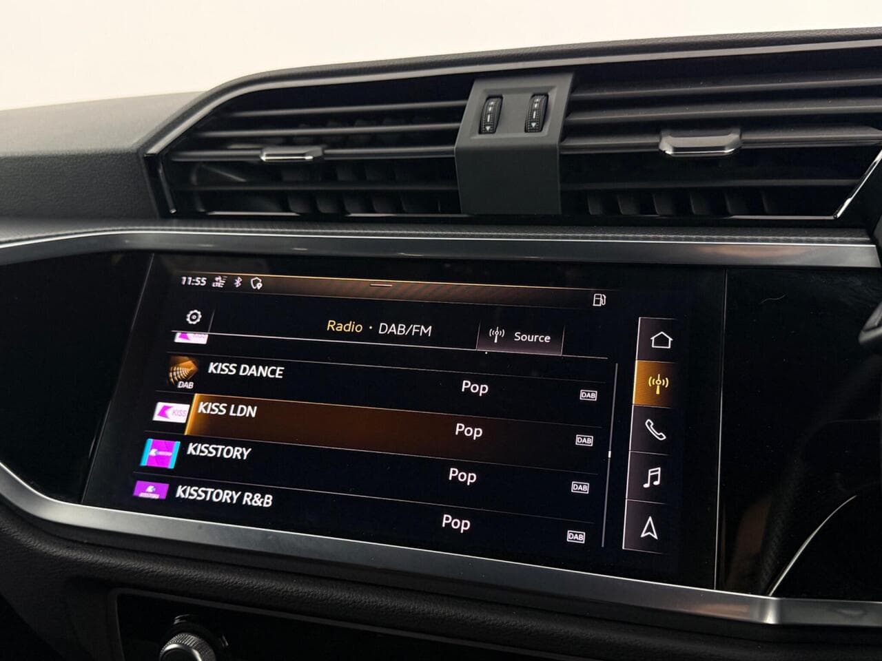 Audi Q3 thumbnail Infotainment System