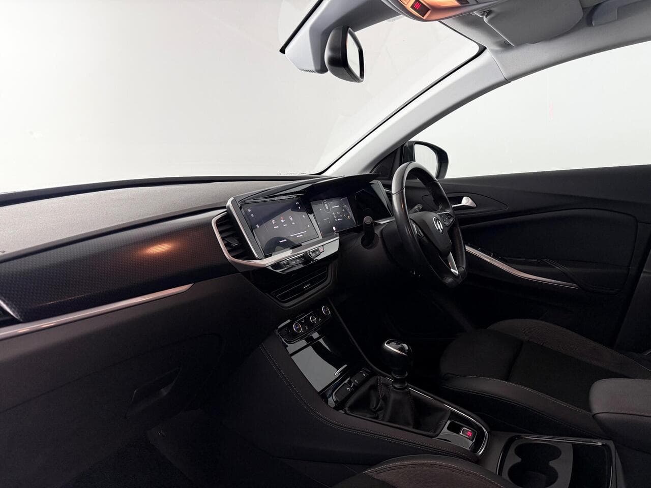 Vauxhall Grandland thumbnail Interior Front