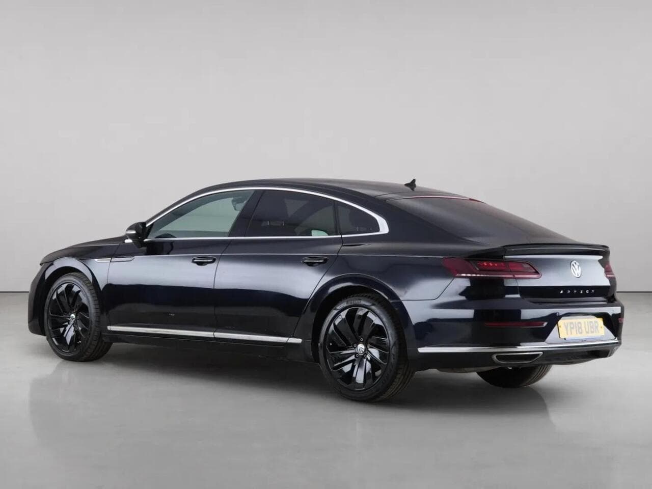 Volkswagen Arteon thumbnail Rear Left