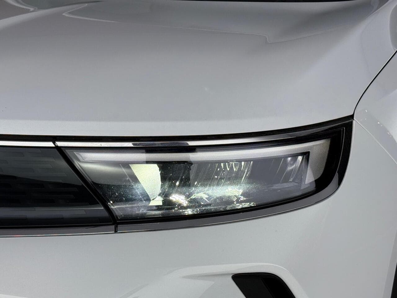 Vauxhall Mokka thumbnail Lights Front