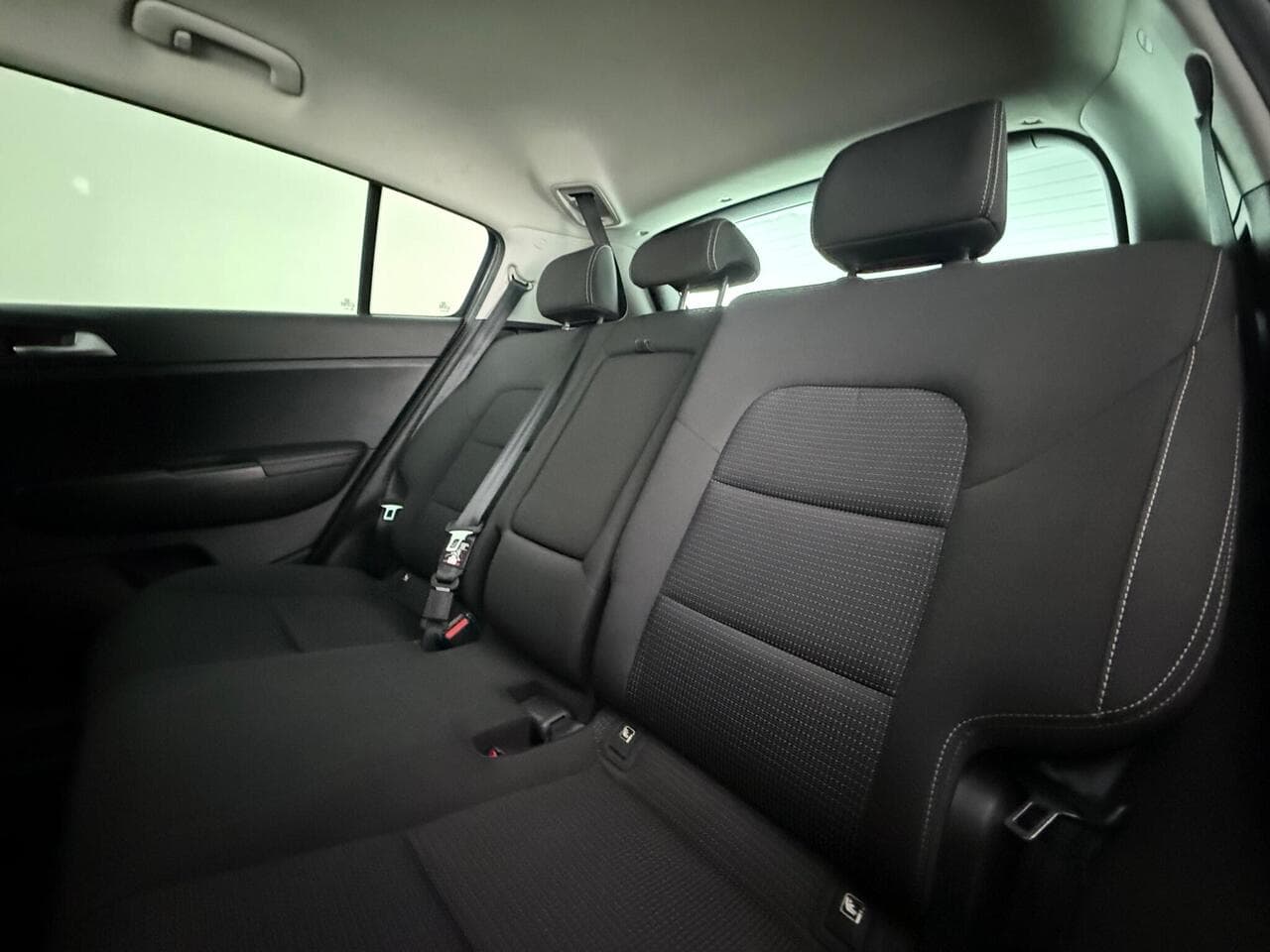 Kia Sportage thumbnail Seats Rear