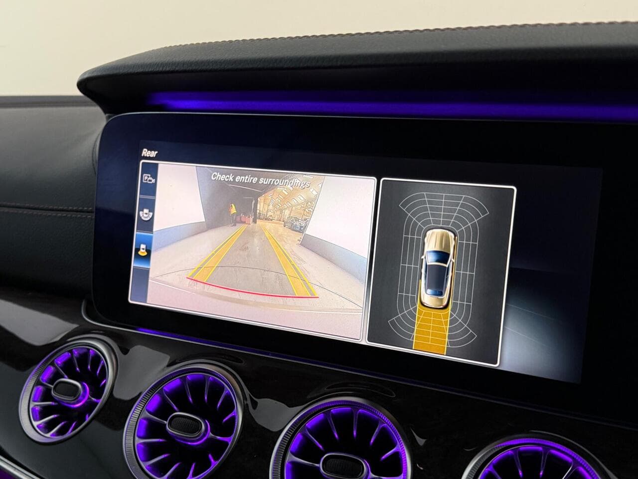 Mercedes-Benz E Class thumbnail Infotainment System