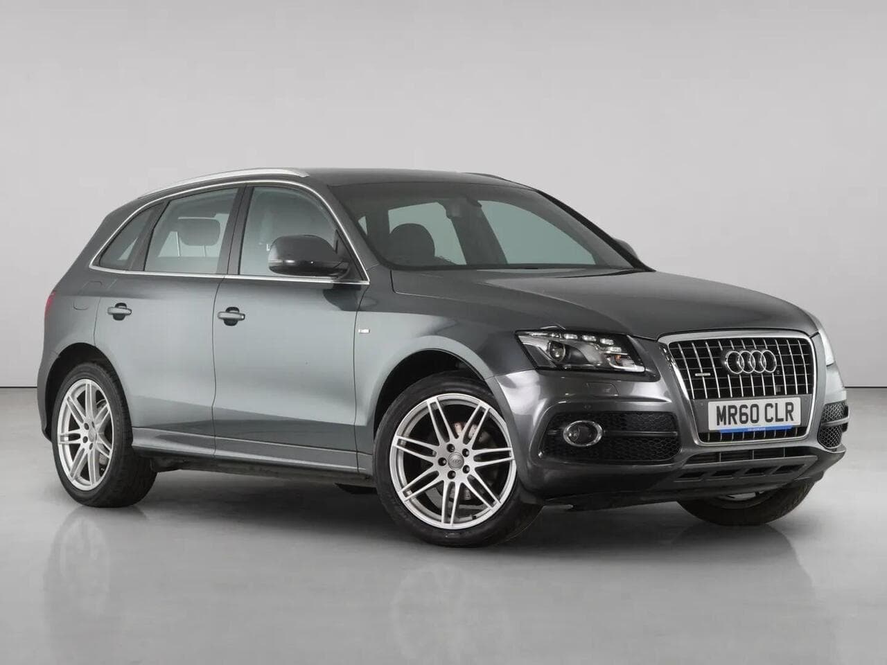 Audi Q5 - Audi Q5 2.0 TFSI S line SUV 5dr Petrol S Tronic quattro Euro 4 (211 ps)