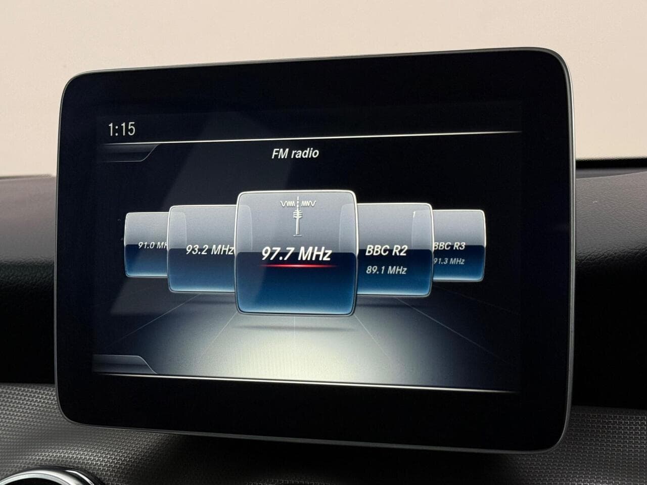 Mercedes-Benz GLA thumbnail Infotainment System