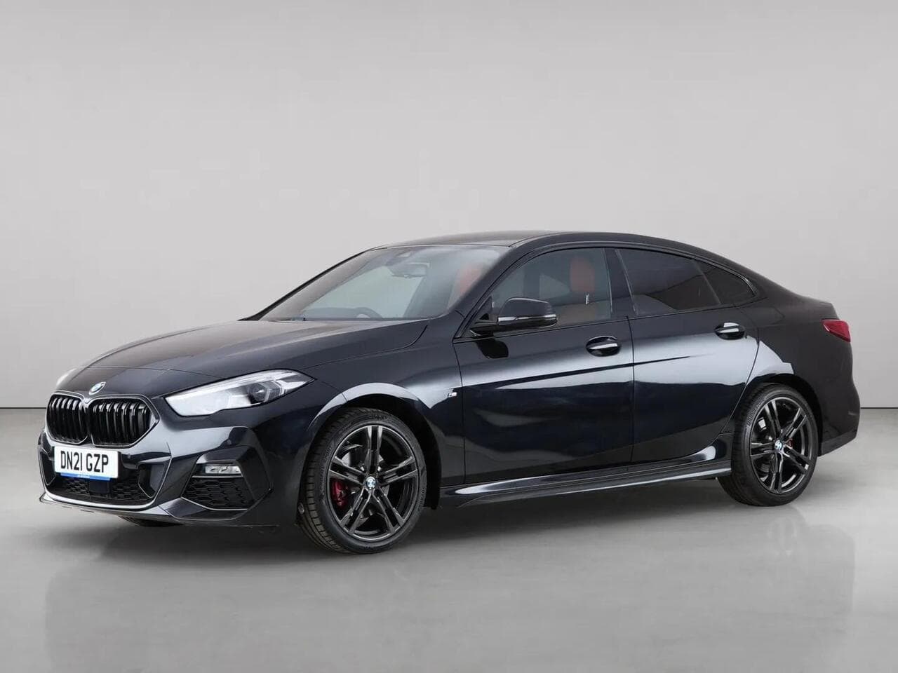 BMW 2 Series Gran Coupe thumbnail Front Left