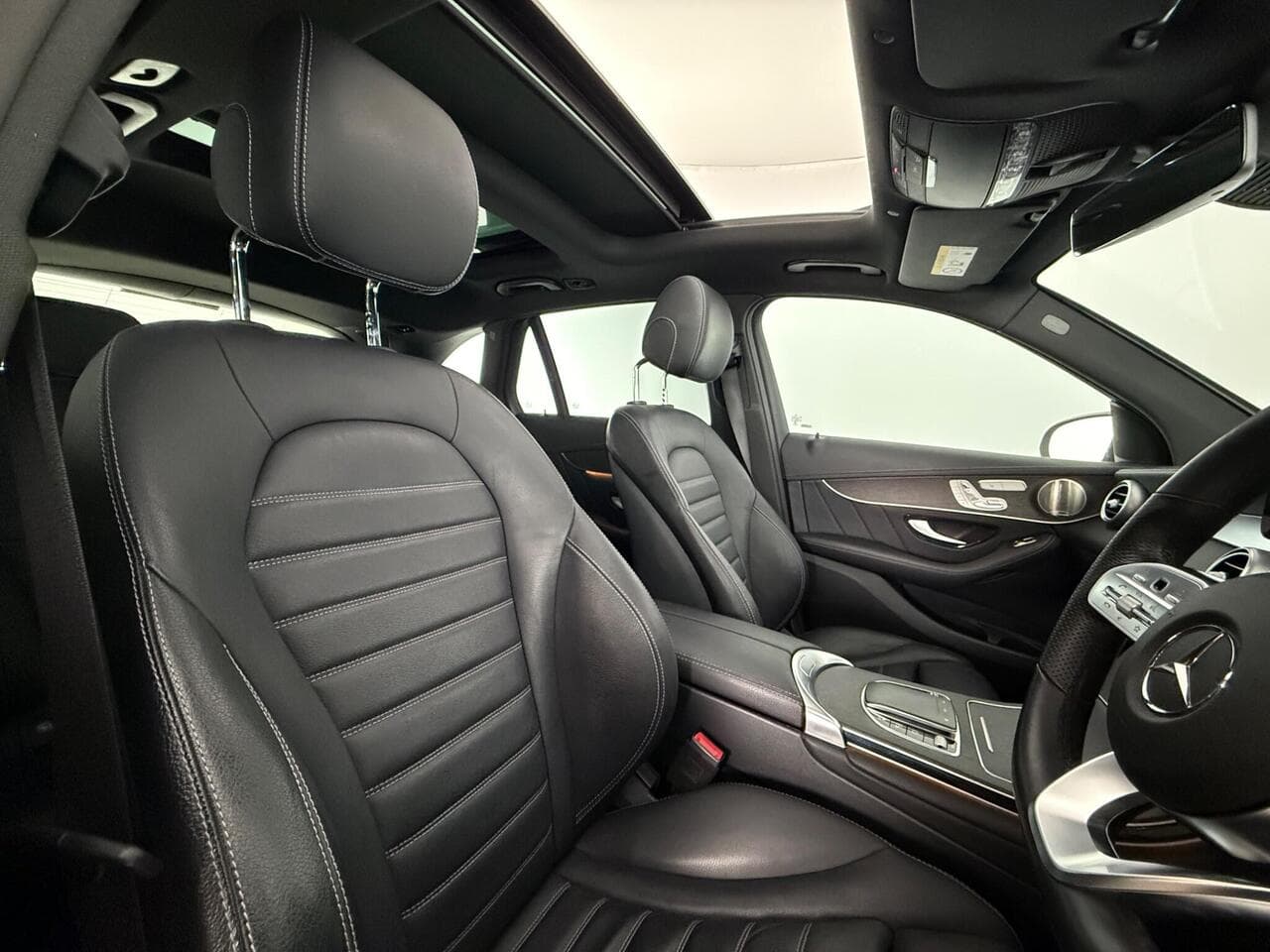 Mercedes-Benz GLC thumbnail Seat Driver