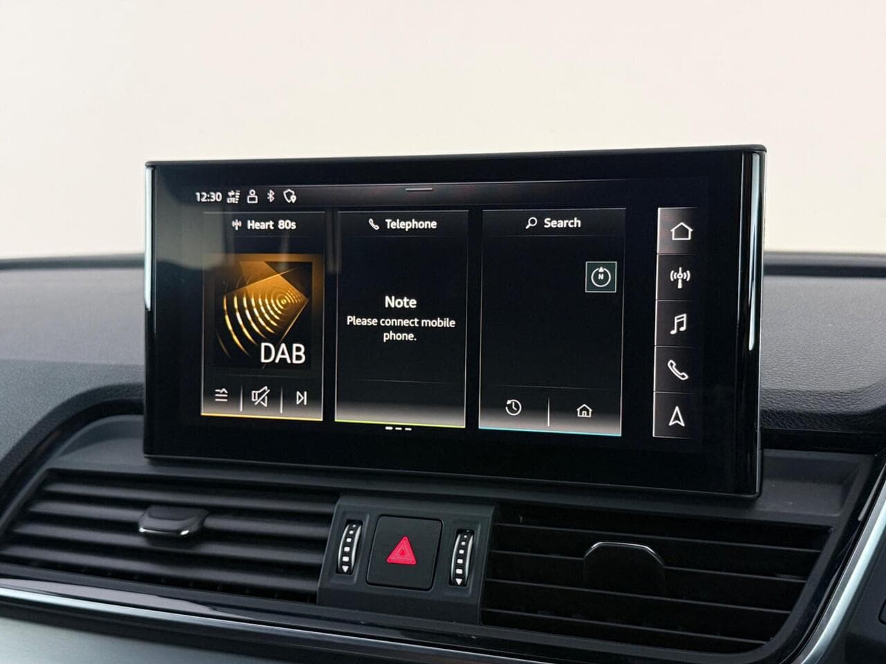 Audi Q5 thumbnail Infotainment System