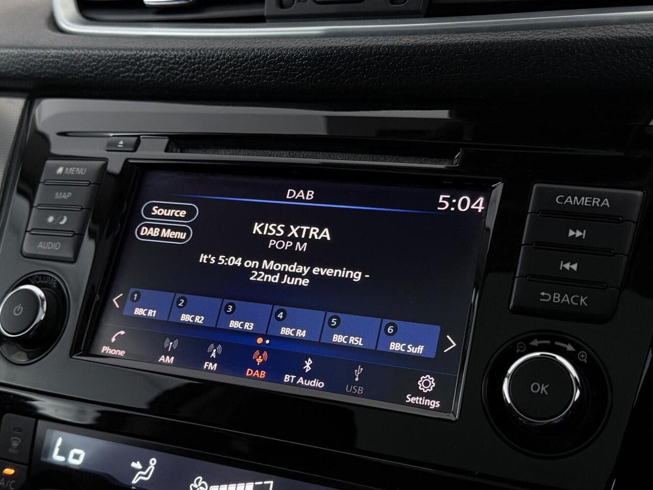 Nissan Qashqai thumbnail Infotainment System