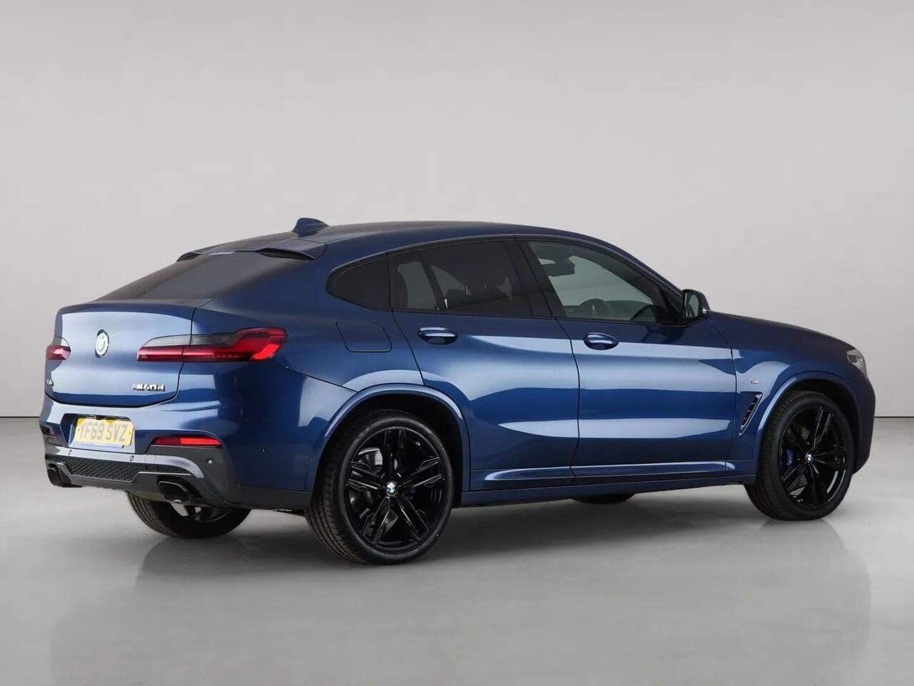 BMW X4 thumbnail Rear Right