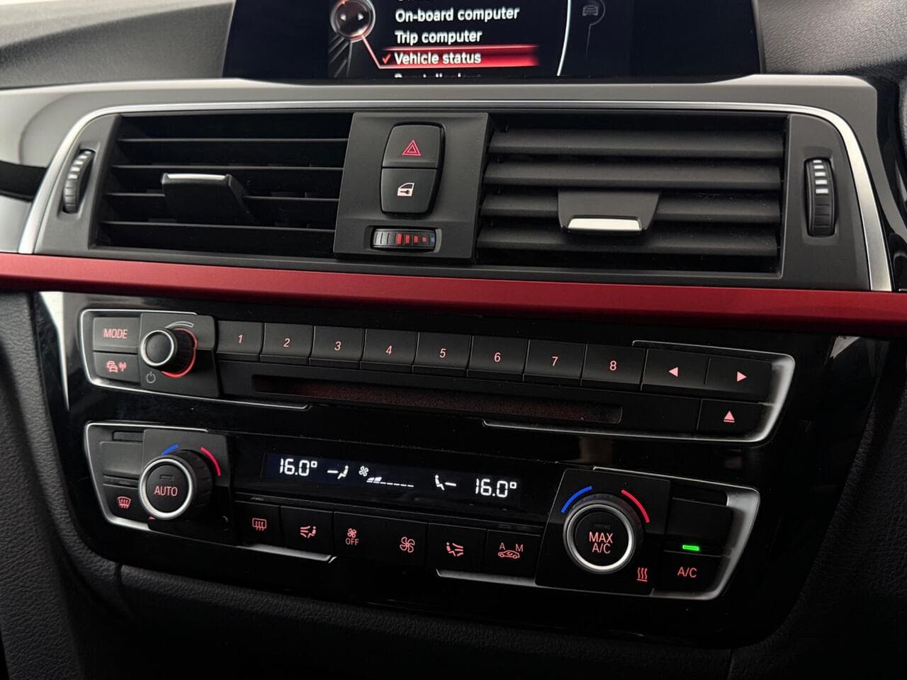 BMW 3 Series thumbnail Infotainment System