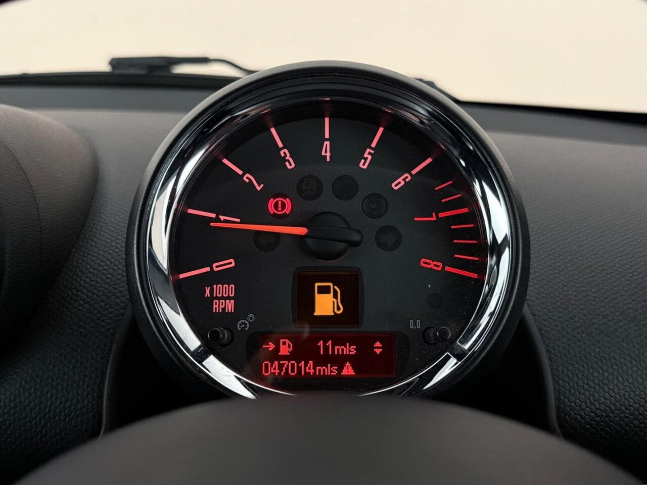 MINI Paceman thumbnail Driver Instruments