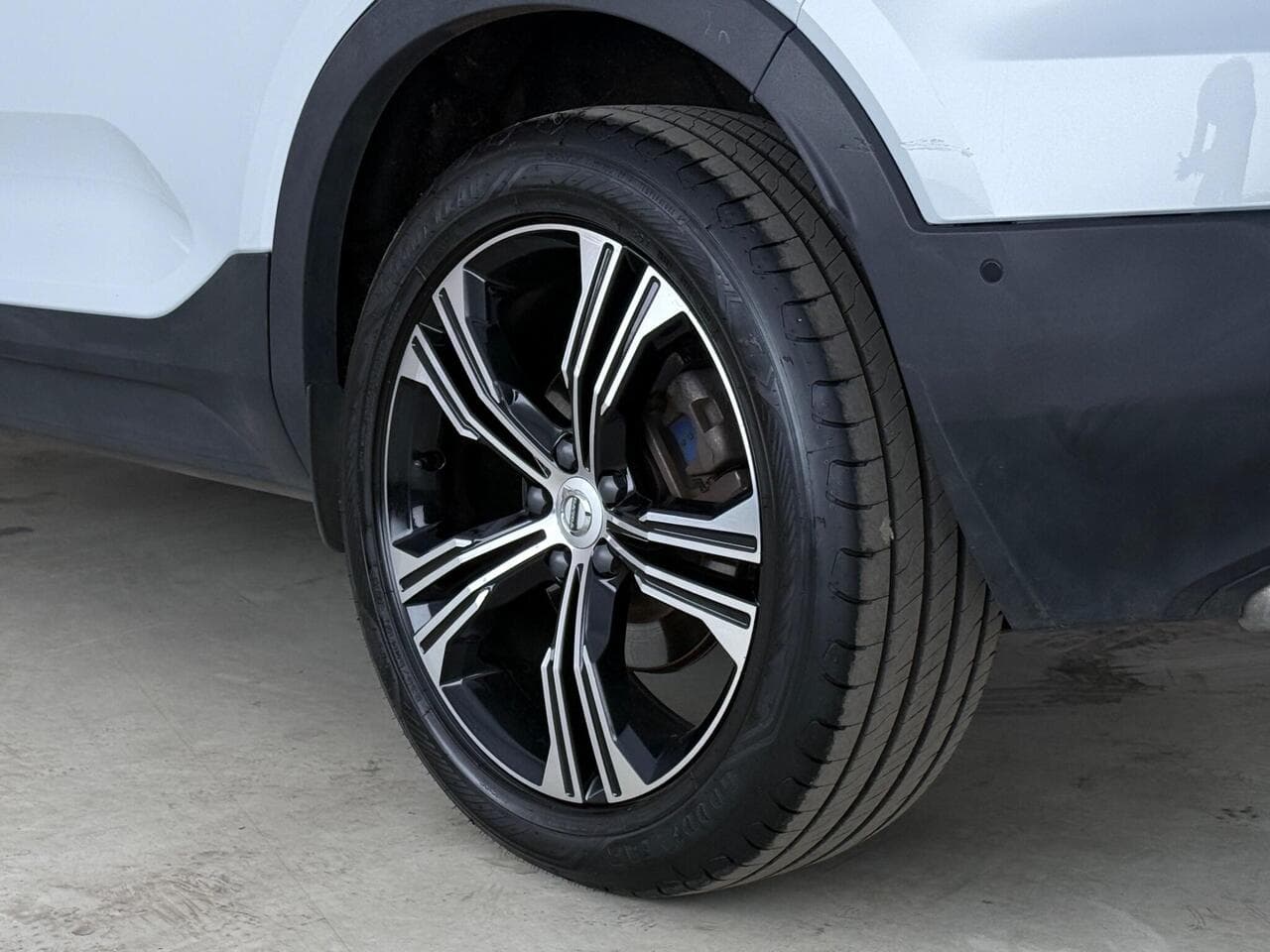 Volvo XC40 thumbnail Wheel