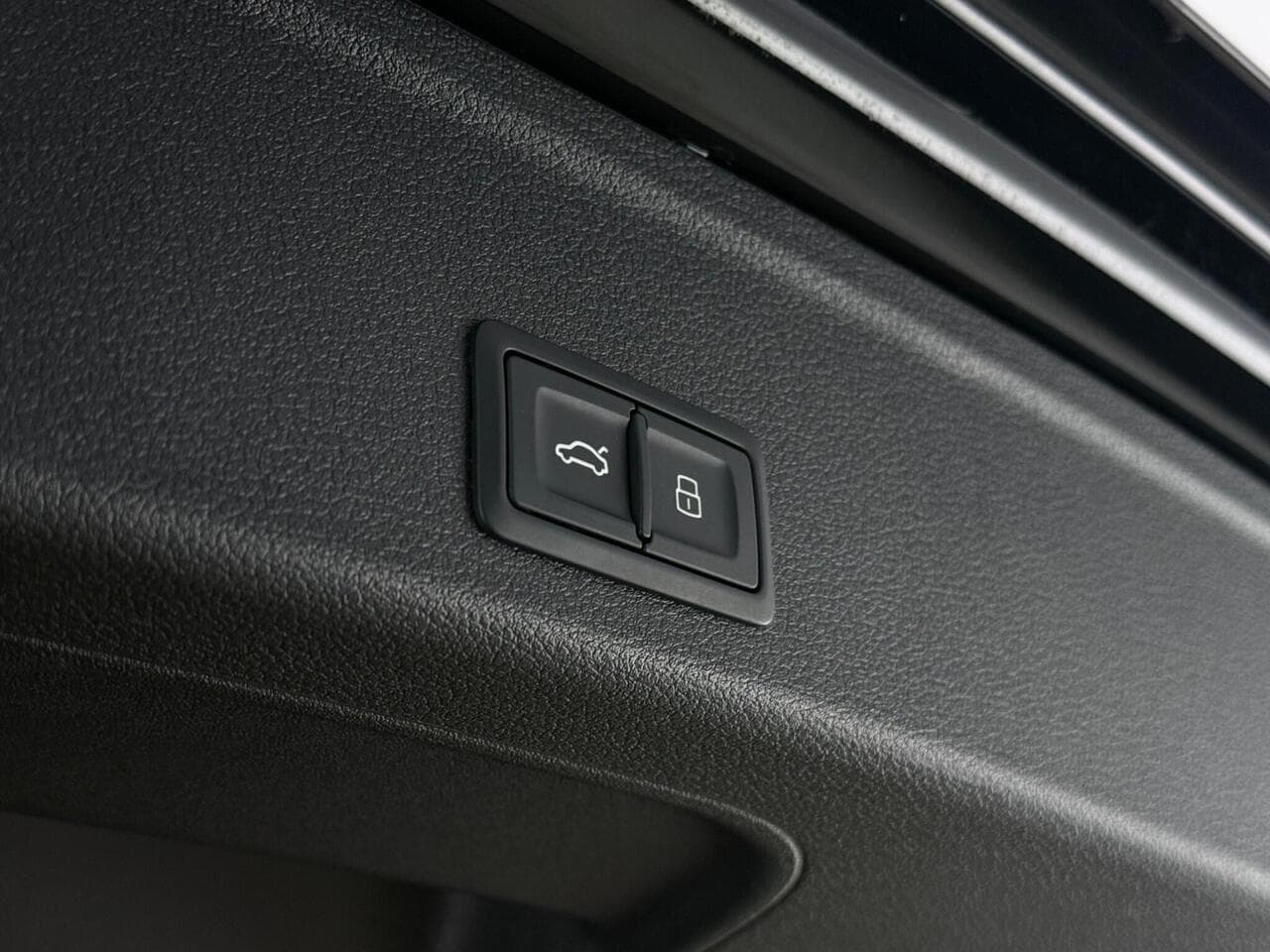 Audi A4 Avant thumbnail Misc Controls
