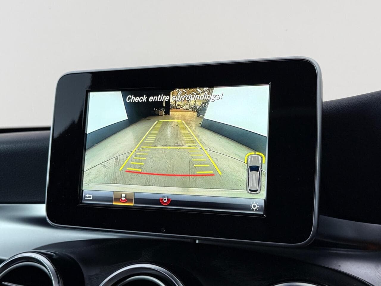 Mercedes-Benz GLC thumbnail Infotainment System
