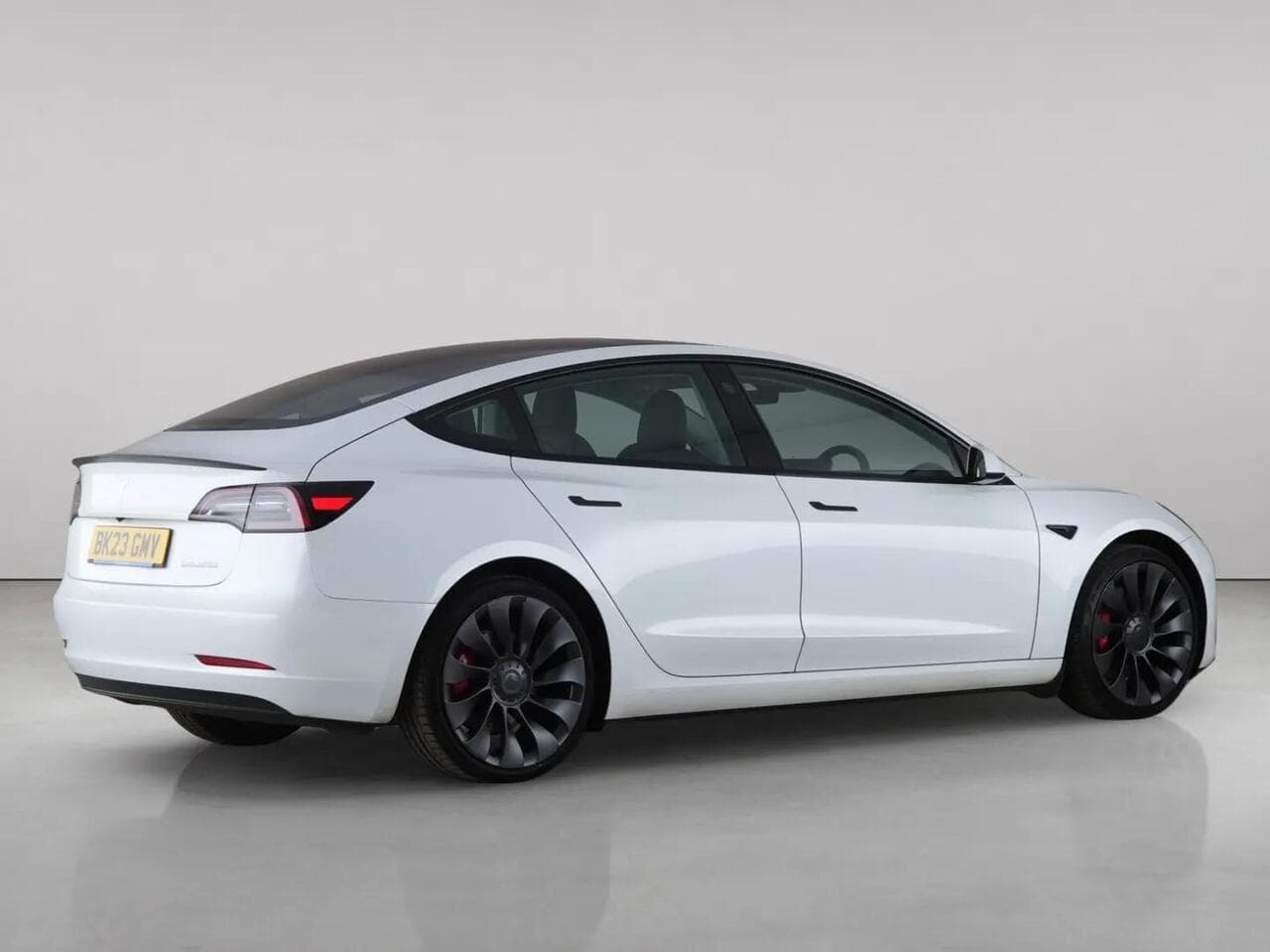 Tesla Model 3 thumbnail Rear Right