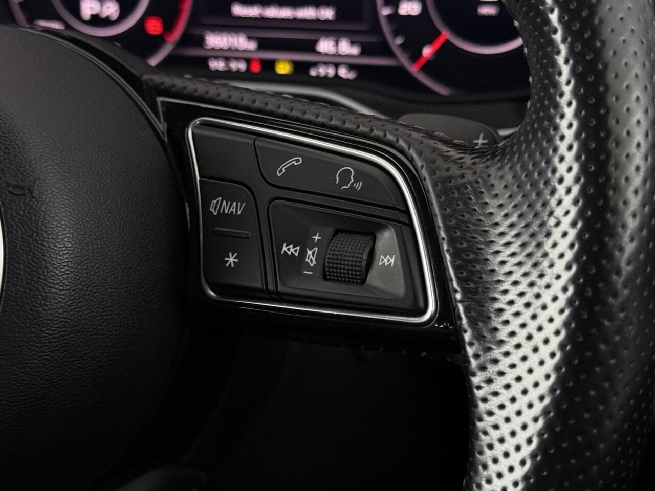 Audi A4 thumbnail Misc Controls