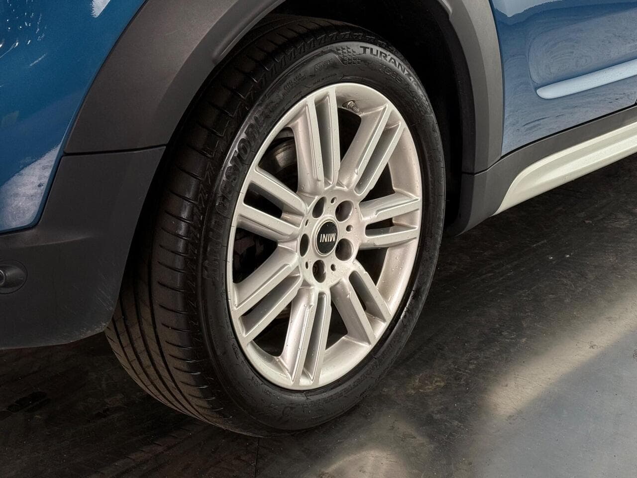 MINI Countryman thumbnail Wheel