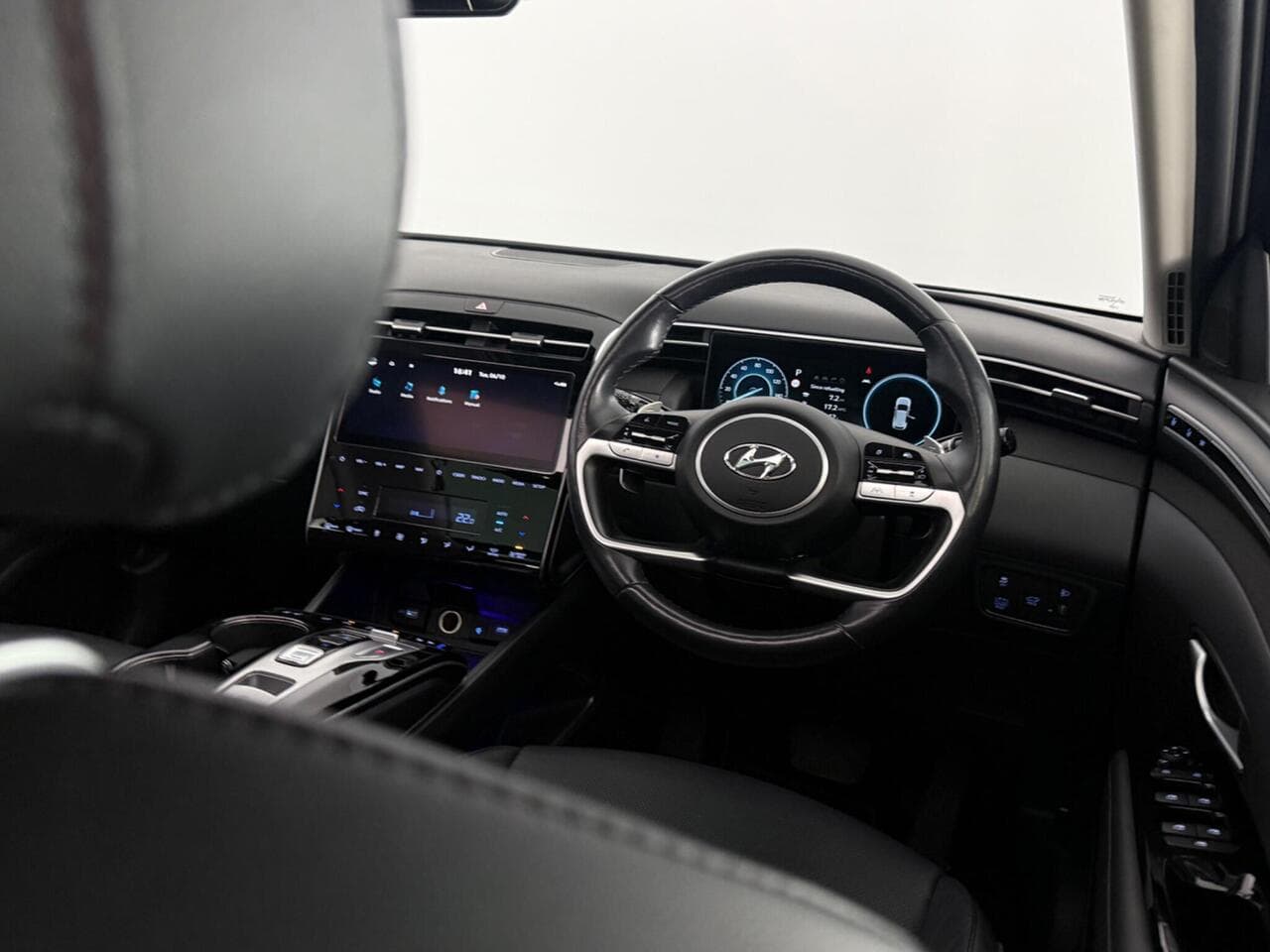 Hyundai TUCSON thumbnail Interior Front