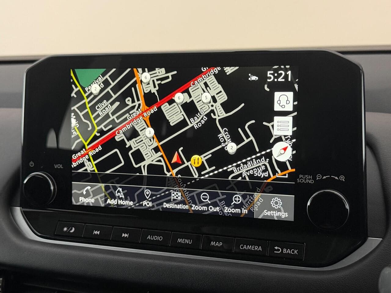 Nissan Qashqai thumbnail Infotainment System