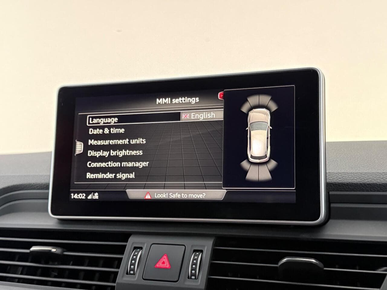 Audi Q5 thumbnail Infotainment System