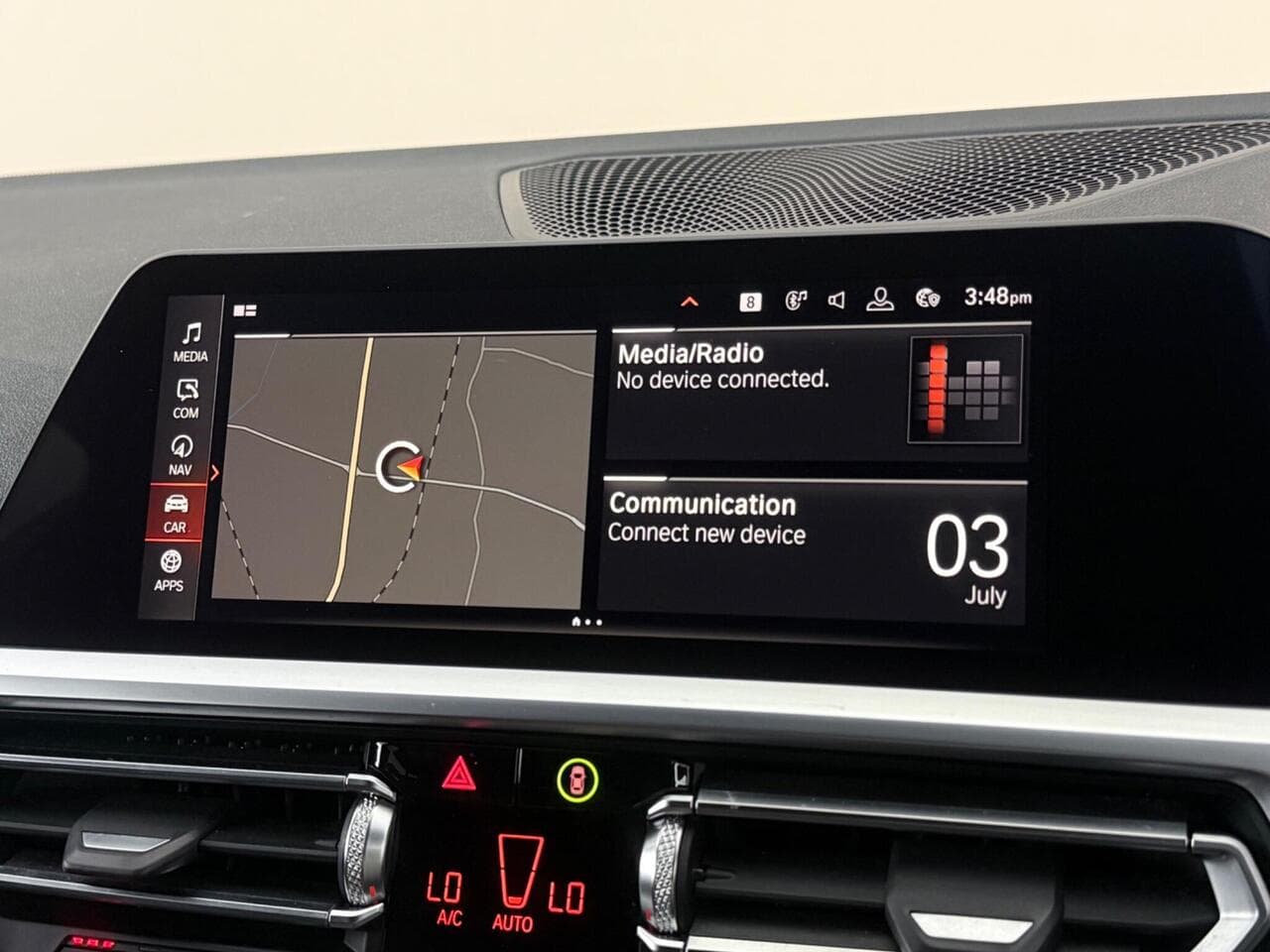 BMW 3 Series thumbnail Infotainment System