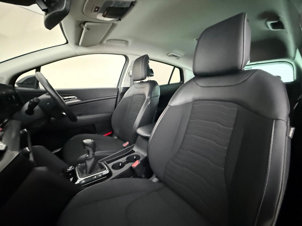 Kia Sportage thumbnail Seat Front Passenger